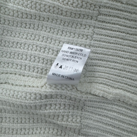 POMANDER PLACE Cream Bobble Cardigan - Picture 9 of 13